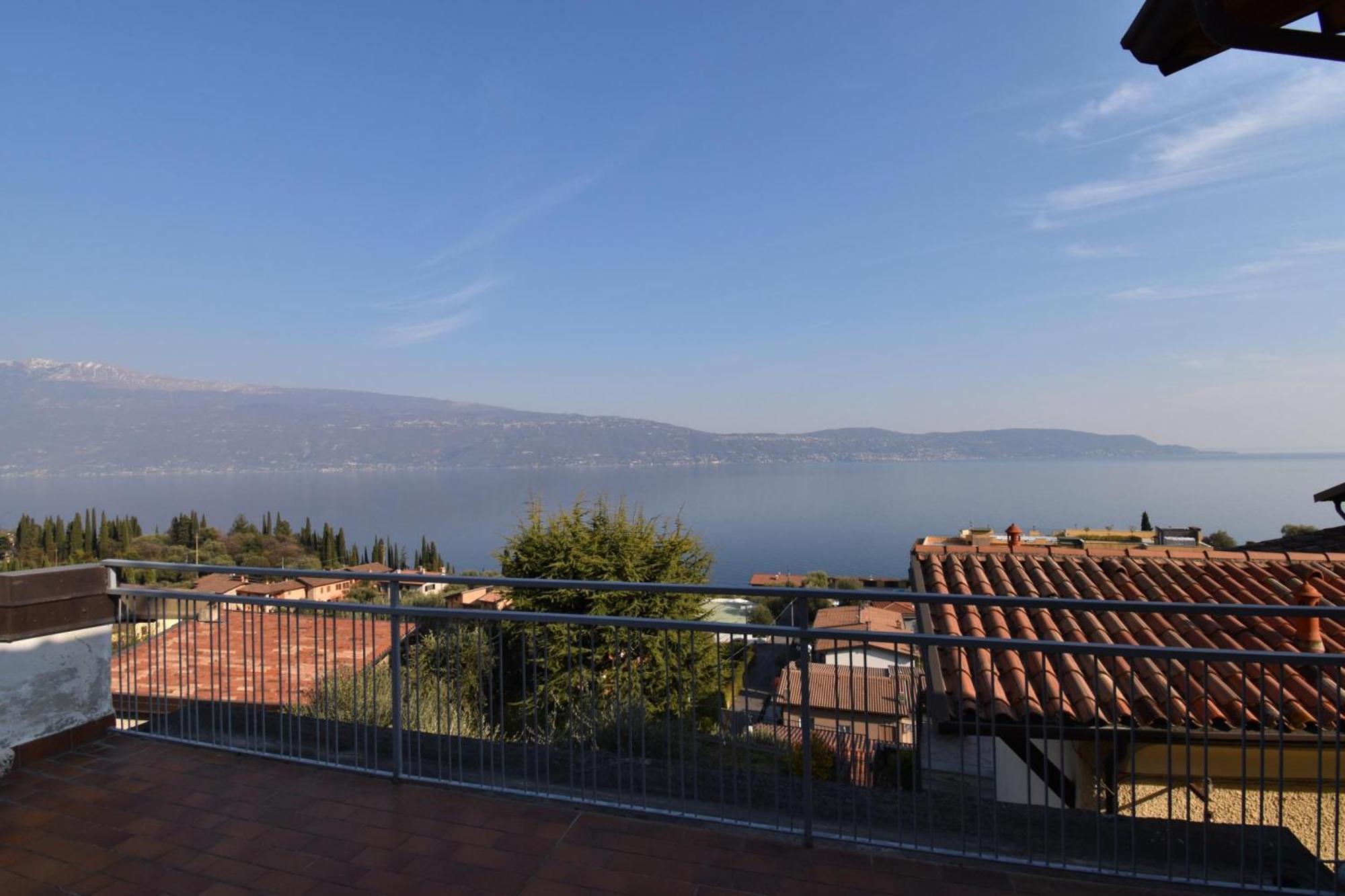 Vakantiehuis Angela -terrace & Beautiful View - Happy