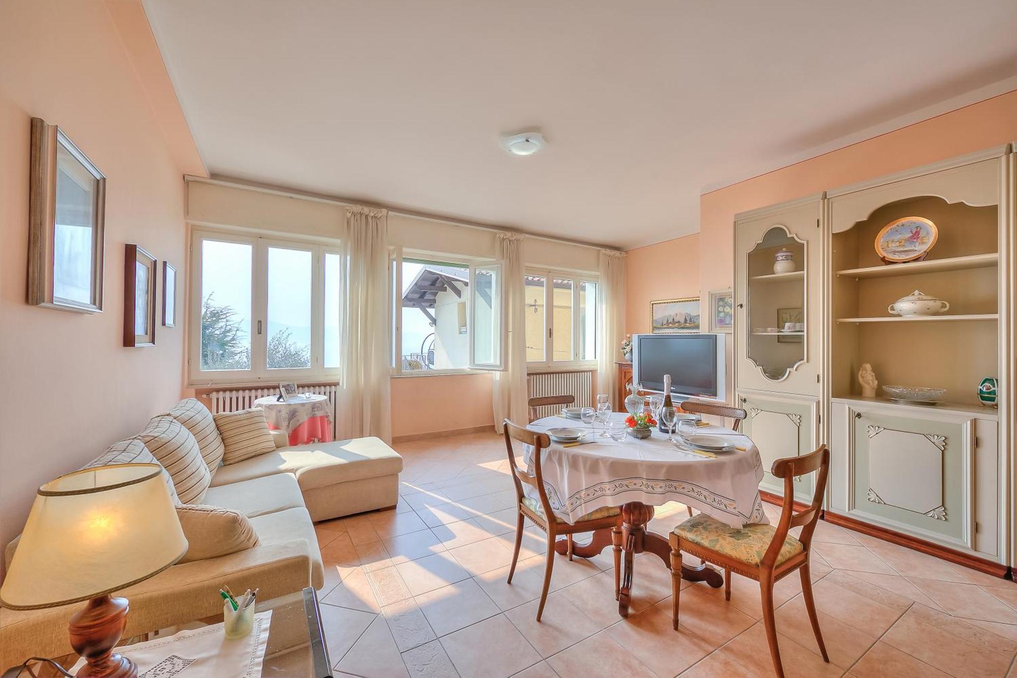 Vakantiehuis Angela -terrace & Beautiful View - Happy Toscolano Maderno